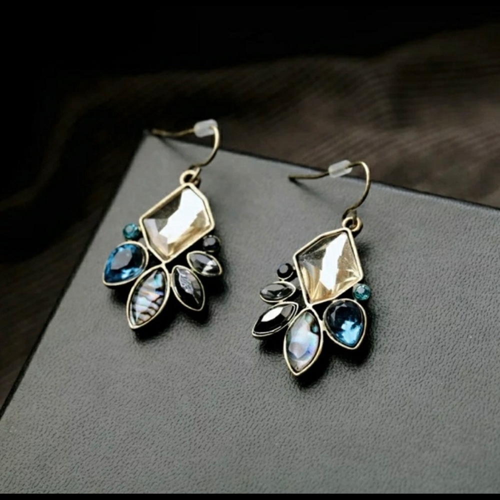 Sapphire Blue Crystal Drop/Dangle Vintage Earrings